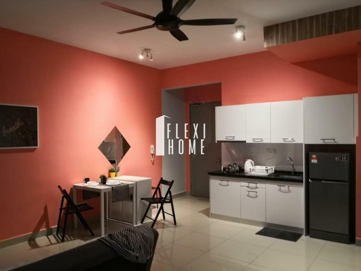 Colour-Theme Designed, Private Studio Home, Cybersquare 27B Cyberjaya, Flexihome-MY Bagian luar foto