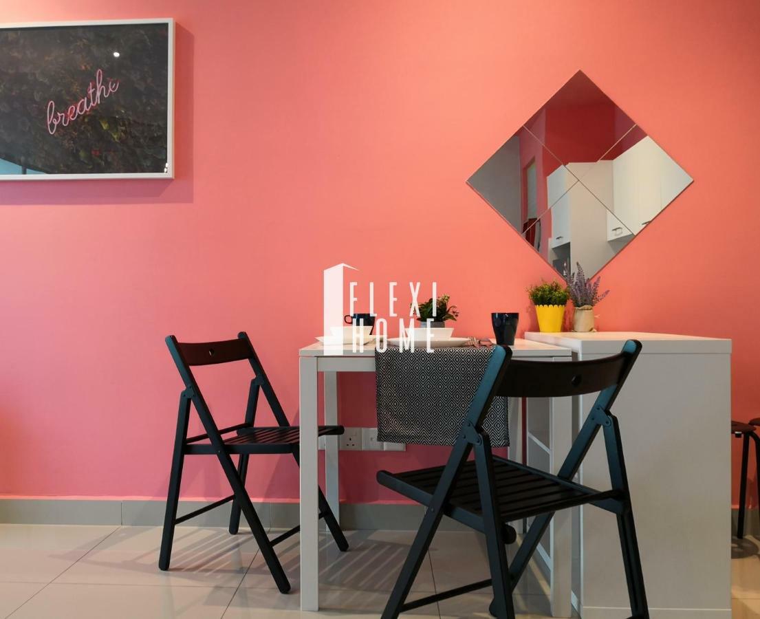 Colour-Theme Designed, Private Studio Home, Cybersquare 27B Cyberjaya, Flexihome-MY Bagian luar foto