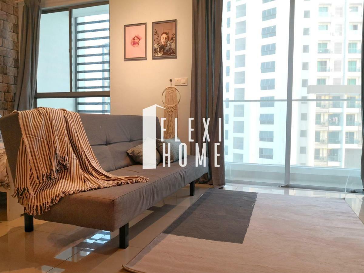 Colour-Theme Designed, Private Studio Home, Cybersquare 27B Cyberjaya, Flexihome-MY Bagian luar foto