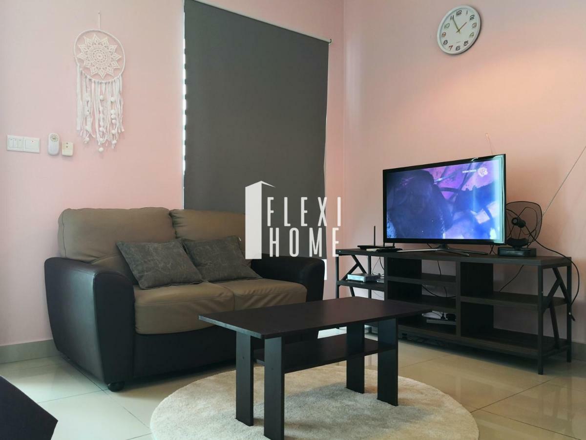 Colour-Theme Designed, Private Studio Home, Cybersquare 27B Cyberjaya, Flexihome-MY Bagian luar foto