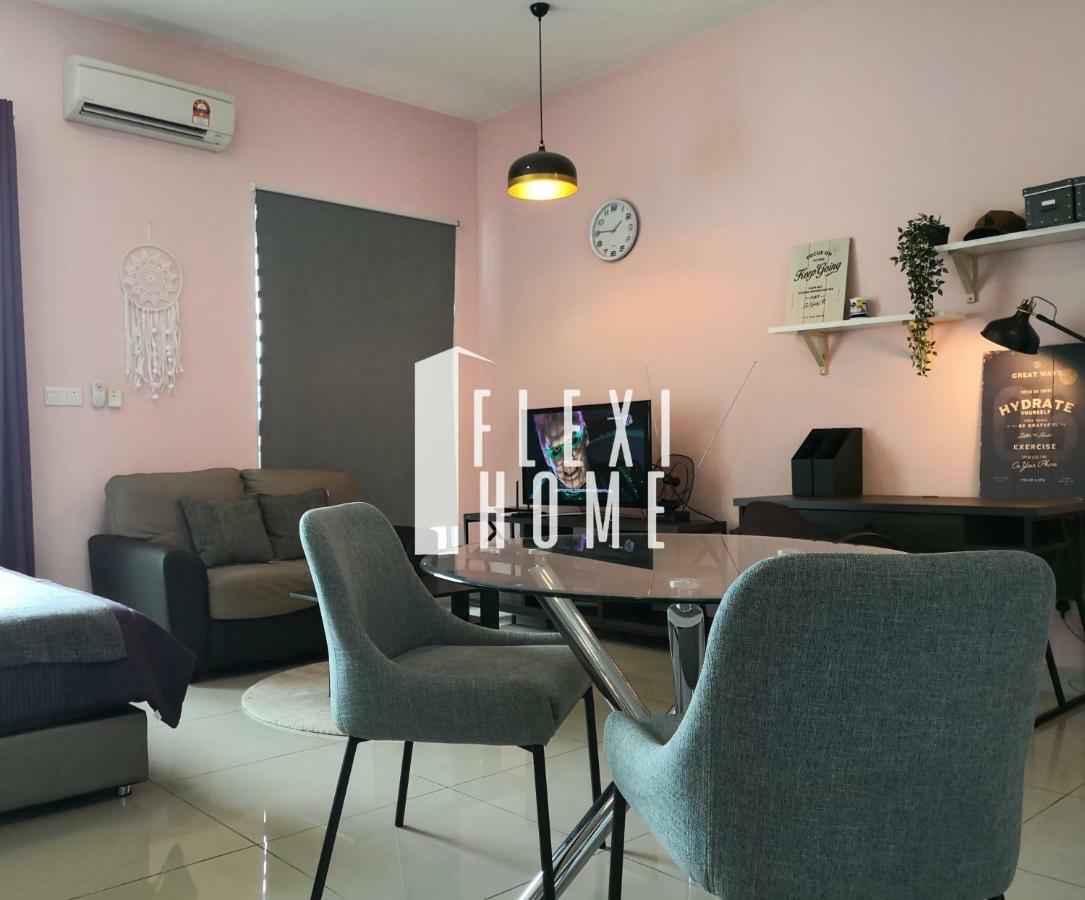 Colour-Theme Designed, Private Studio Home, Cybersquare 27B Cyberjaya, Flexihome-MY Bagian luar foto