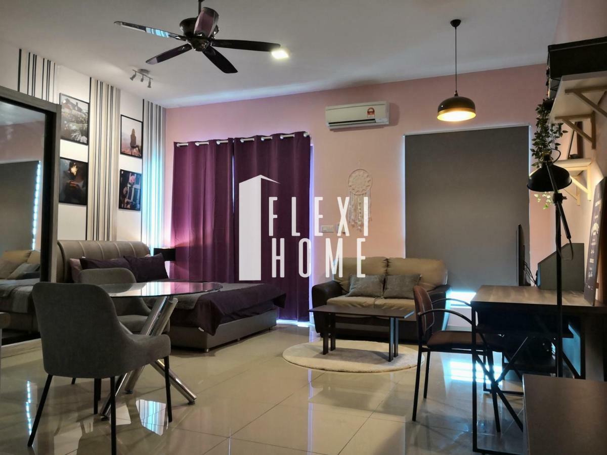 Colour-Theme Designed, Private Studio Home, Cybersquare 27B Cyberjaya, Flexihome-MY Bagian luar foto